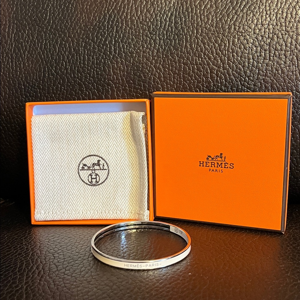Hermes logo enamel uni bangle bracelet NEW - Picture 4 of 7